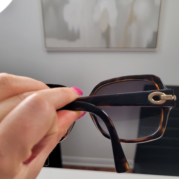 Christian Dior Sunglasses - Picture 3 of 7